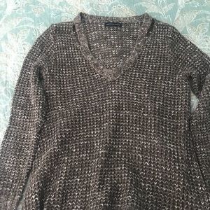 V neck sweater